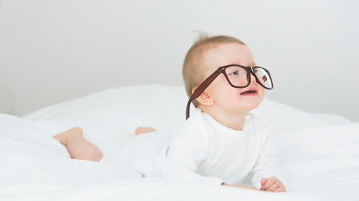 Gözlük Kullanan İnsanların Karşı Karşıya Kaldığı 22 Zalım Durum