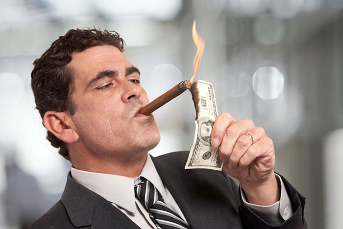 Babadan Zengin Olan İnsanlar ile Sıfırdan Zengin Olan İnsanlar Arasındaki 15 Fark