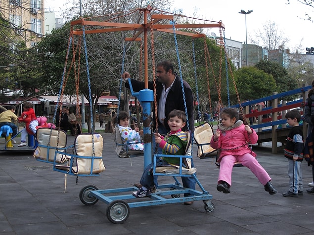 2. El emeğiyle dönen dönme dolap