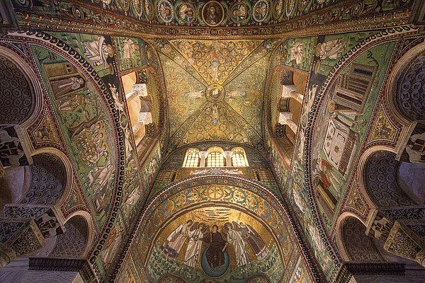 34. San Vitale Bazilikası; Ravenna, İtalya