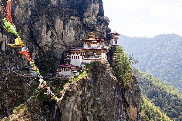 36. Taktsang Palphug Manastırı; Bhutan