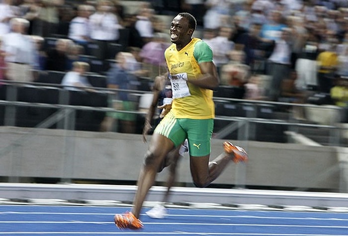 Usain Bolt'tan Sezonun En İyi Derecesi