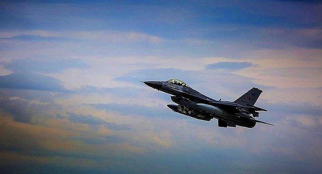 1. Türk Jetleri IŞİD ve PKK Kamplarını Vurdu
