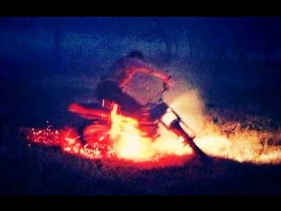 Motosiklet ile Ateşin İçine 'Nasıl Girilmez'