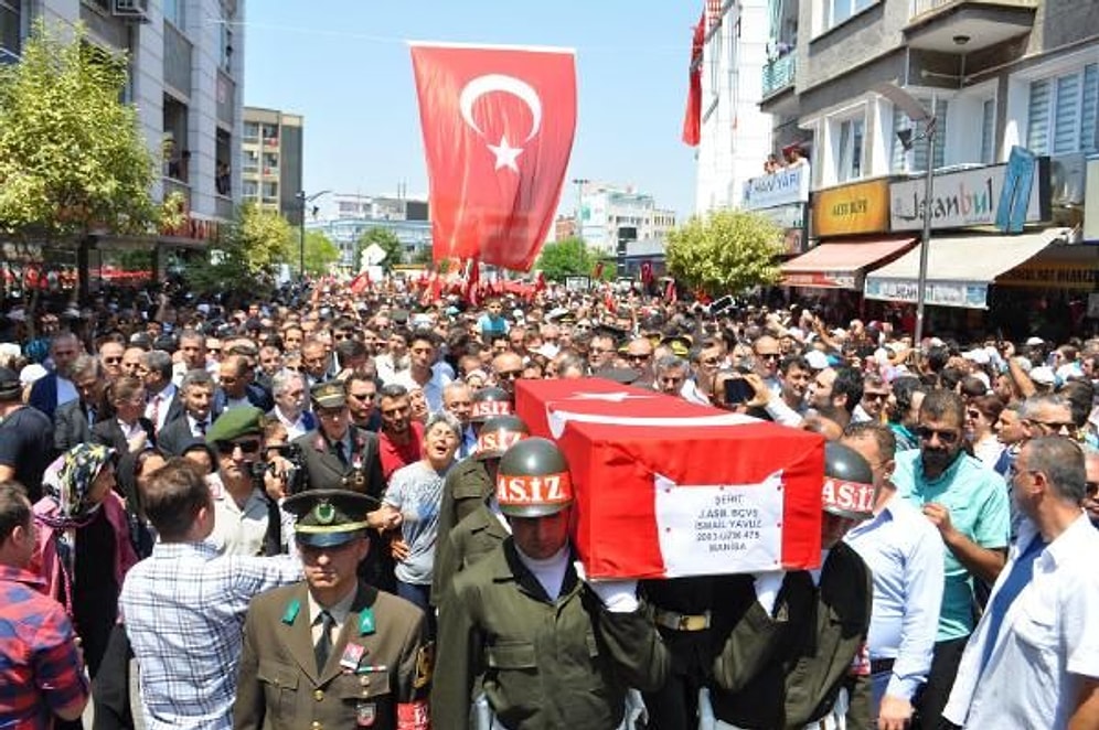 Şehit Astsubay İsmail Yavuz'u 5 Bin Kişi Uğurladı