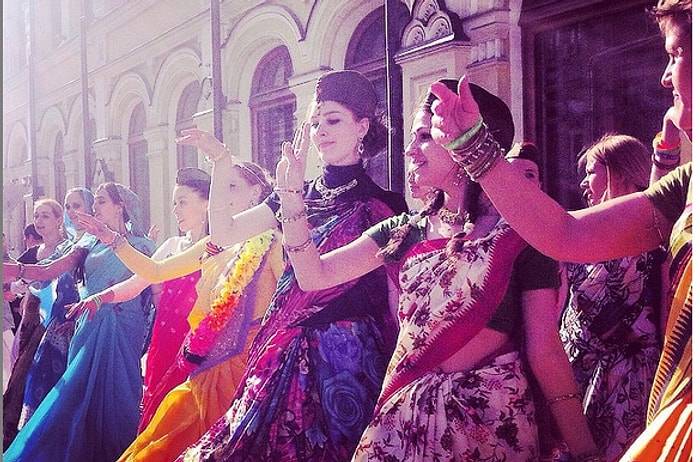 Doğu Avrupa'nın Zorlu Fakat Rengarenk Günlük Yaşamını Anlatan 27 Kare