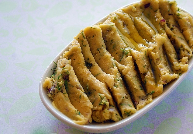 2. Egeliler favayı bile yemeyi bilirler Tekmil Fava