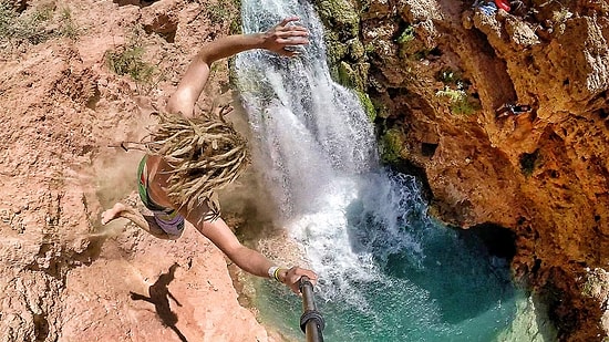 Dünyanın En Güzel Yerlerinden Birinde Havasupai Şelalerinde Çılgınca Eğlenen İnsanlar