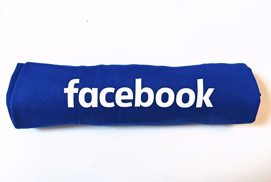 Facebook LinkedIn Benzeri Profil Etiketleme Özelliğini Deniyor