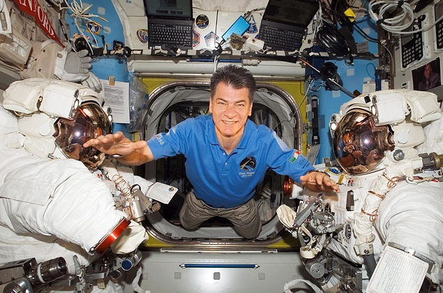 Astronotlar Dünyayı nasıl görüyorlar Astronotlar Dünyayı nasıl görüyorlar