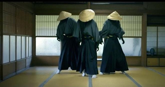 Geleneksel Japon Kıyafetleri Modern Dansla Buluşursa