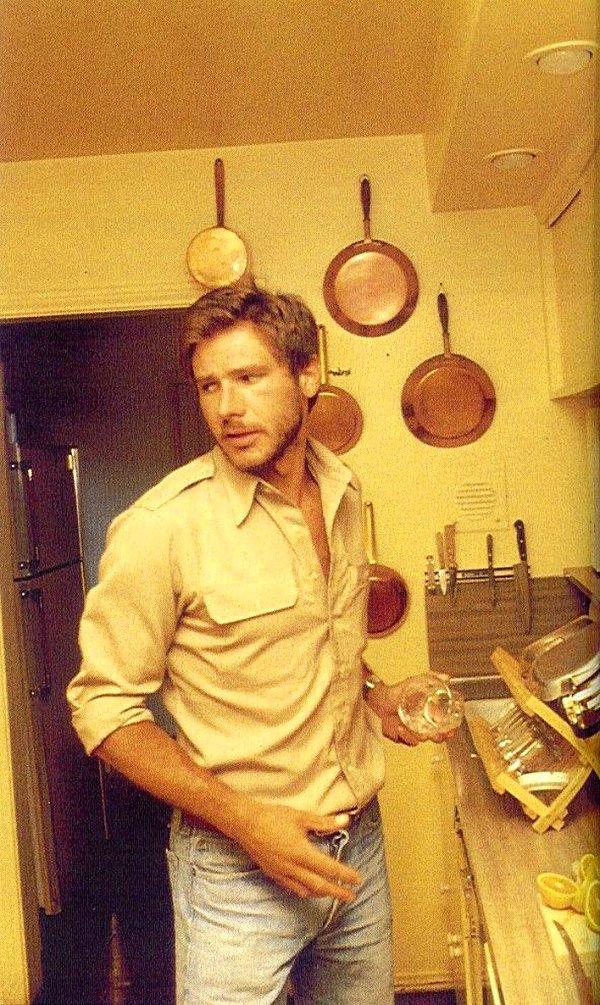 5. Harrison Ford, 1970'lerin sonunda bir mutfakta