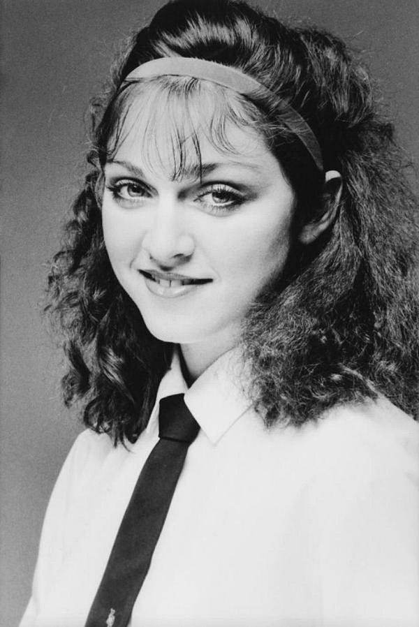 12. Madonna'nın 1978 yılına ait okul yıllığından bir kare