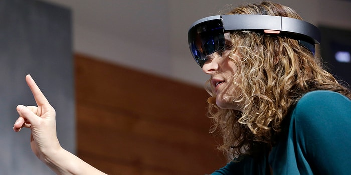 Microsoft HoloLens Önümüzdeki Yıl Çıkıyor