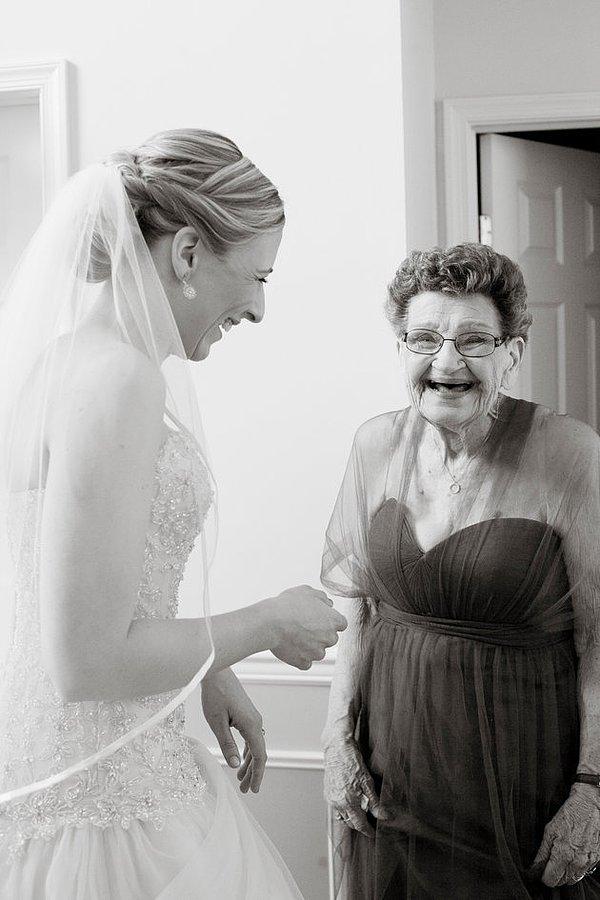 Christine Quinn, düğünden birkaç ay önce 89 yaşındaki büyükannesi Nana Betty'ye düğününde nedimesi olması teklifinde bulunduğunda neyle karşılaşacağından emin değildi.