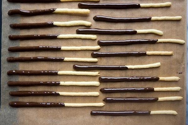 6. Kendi çikolatalı çubuklarınızı yapmak hayal ettiğinizden daha kolay desem.
