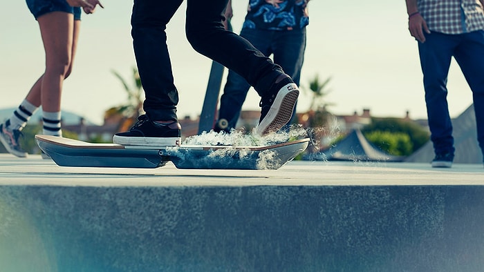 Lexus Uçan Kaykayı Hoverboard'u Tanıttı