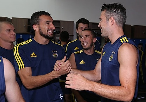 Van Persie'ye Sürpriz Doğum Günü Partisi