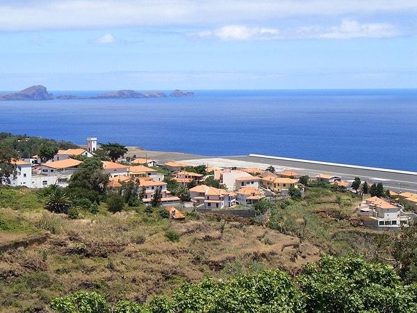8. Madeira Havaalanı - Portekiz