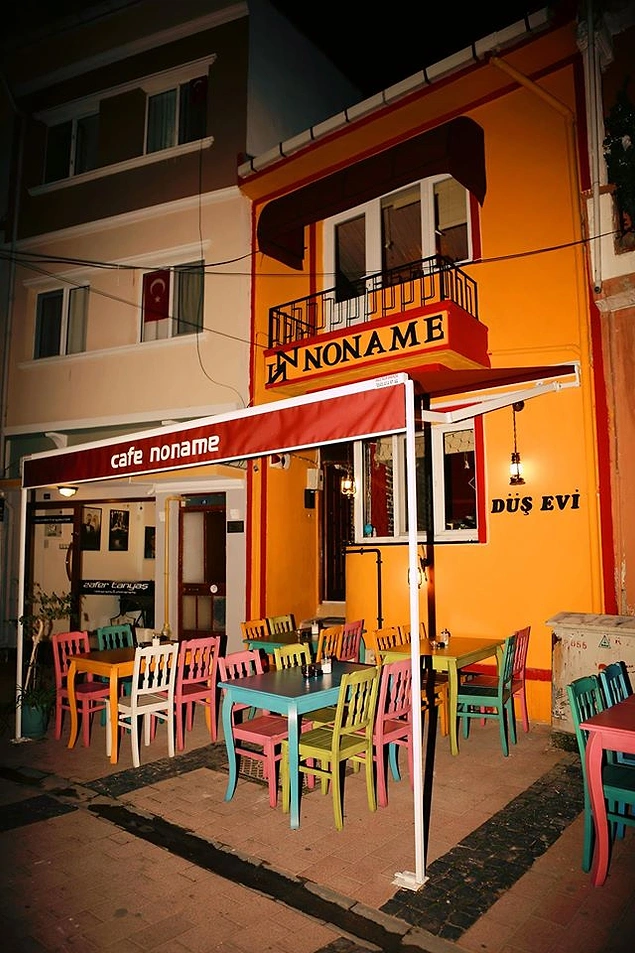 Cafe NoName