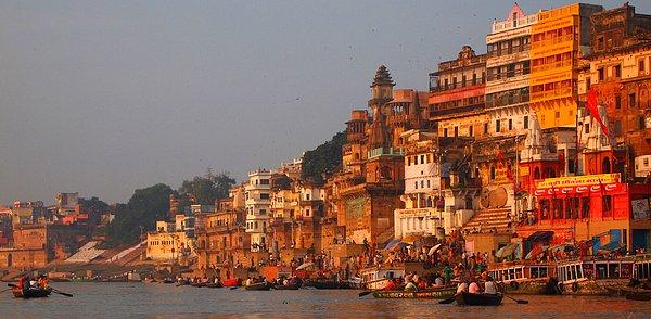 34. Varanasi, Hindistan