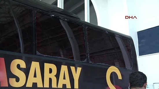 Galatasaray Takım Otobüsüne Taşlı Saldırı