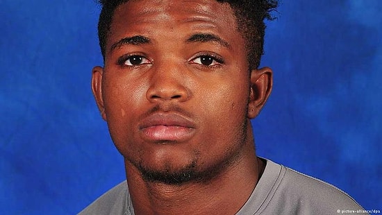 Ferguson'un Yıl Dönümünde Bir Siyahi Genç Daha Öldürüldü