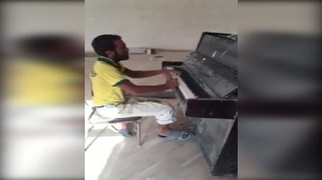 Çaldığı Piyanoyla Kendine Hayran Bırakan İnşaat İşçisi