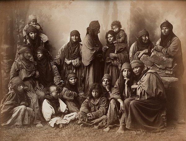 33. Bedevi kadınlar, Kudüs, 1880.