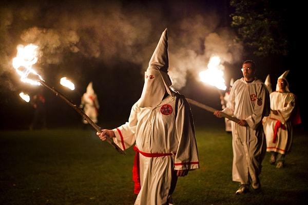 6. Ku Klux Klan Örgütü