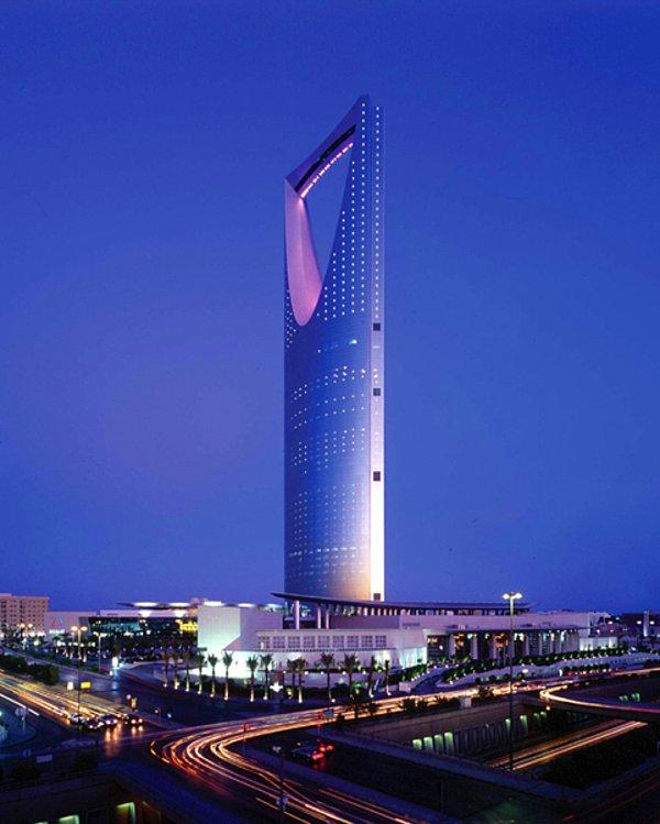 3. Kingdom Centre, Riyadh, Suudi Arabistan