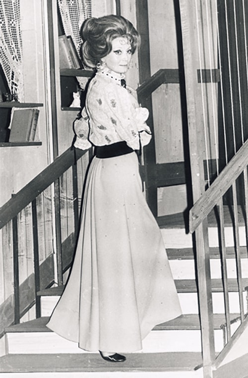 Yıldız Kenter