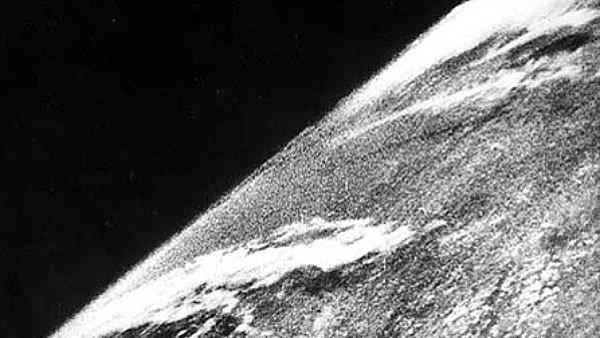 5. Dünya'nın uzaydan çekilen ilk fotoğrafı, 24 Ekim 1948, V2