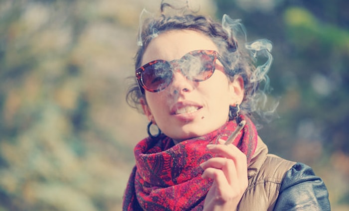 Yeşil Çay Yaprağına Sarılı Sigarayla, Sigarayı Bırakmak Mümkün mü?