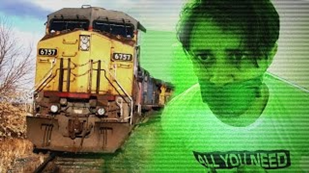 Tren Gelirken Ray Üzerinde Kamyonda Kilitli Kalmak | Şaka İçinde Şaka İçerir