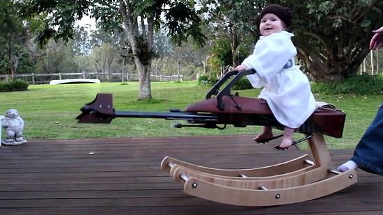 Star Wars Hayranı Babanın Kızına Yaptığı Sallanan Speeder Bike Tasarımı