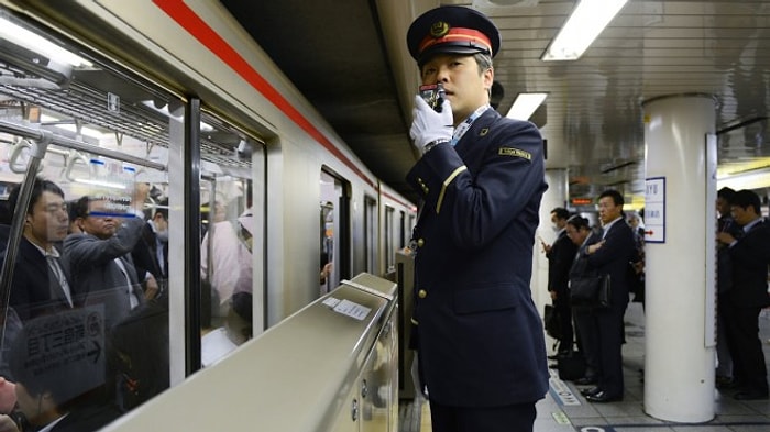 Japonya Metrosundaki Alkollü Yolcuların Güvenliği Akıllı Kameralara Emanet