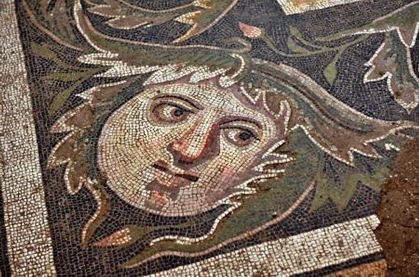 14. Saklı hazine Germenicia Mozaikleri