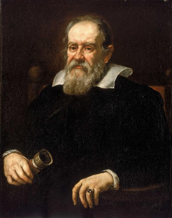3. Galileo’nun orta parmağı.