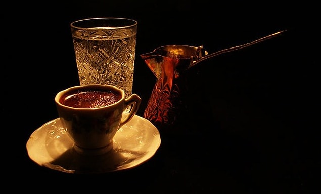 7. Kahve ve su