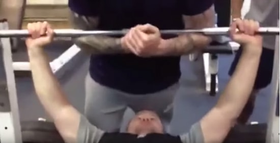 Halter Kaldıramayan Adama Thug Life'lı İşkence