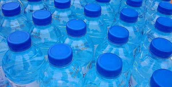 10. Su şişelerinin üzerinde bulunan son kullanma tarihi; suyun değil şişenin son kullanma tarihidir.