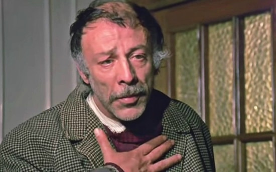 Yaşarken Hakkını Verelim Diye: 10 Unutulmaz Sahnesiyle Yeşilçam'ın Dev Çınarı Münir Özkul