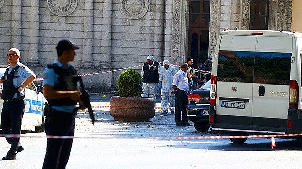 2. Dolmabahçe'de Polise Silahlı Saldırı