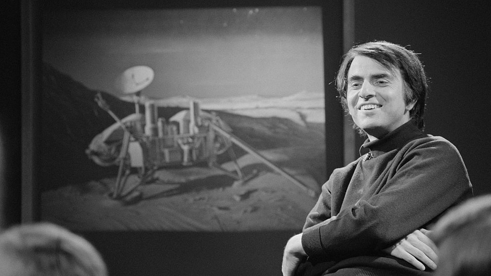 Warner Bros'un Gözü Şimdi de Carl Sagan'da