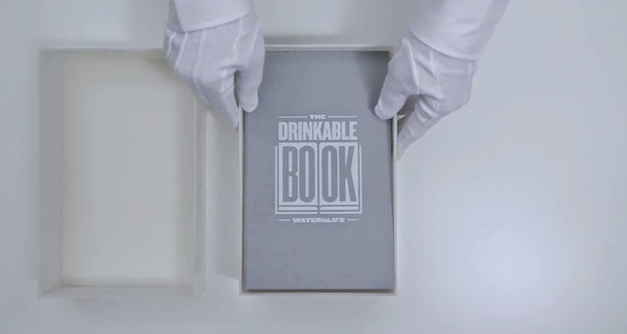 Sayfaları Su Filtrelerinden Oluşturulan, 'İçilebilir Kitap' Üretildi