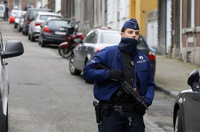 Belçika'da İntihar Edecek Vatandaşı Polis Vurarak Öldürdü