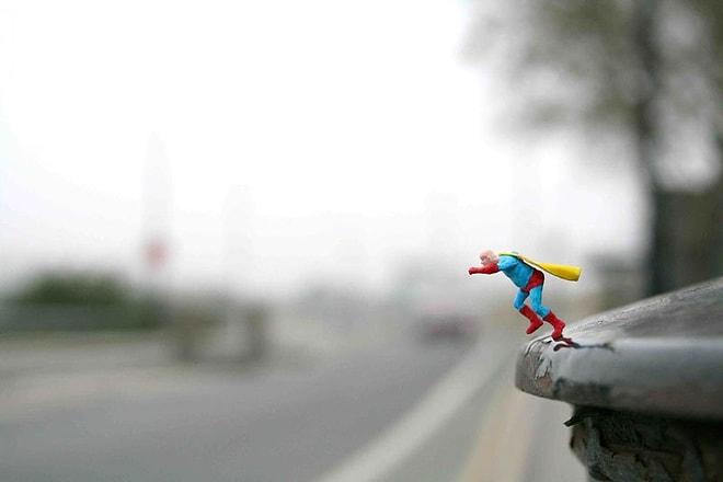 Fotoğrafçı Slinkachu'nun Yarattığı 'Minik İnsanlar' Projesi Gerçekten Şahane!