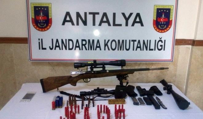 Antalya'da Suikast Silahları Ve Mühimmat Ele Geçirildi