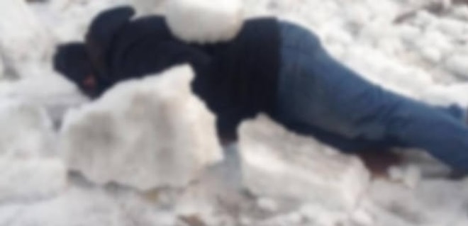 Kar Kütlesinin Altında Kalıp Can Verdi